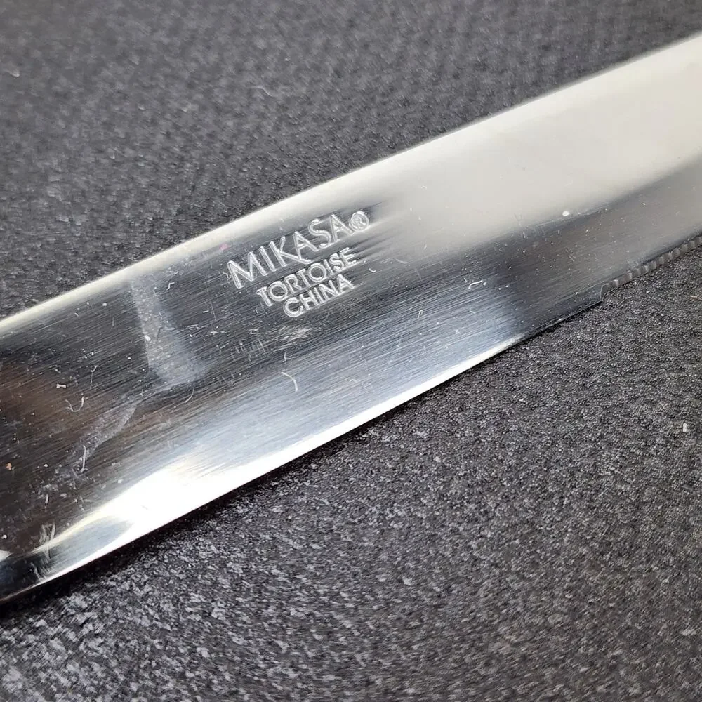 3 MIKASA 18/0 Tortoise Handle Flatware Brown Acrylic Handle Dinner Knives 9.5